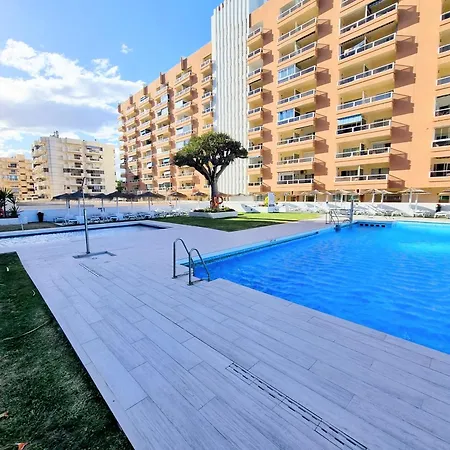 Pyr Beachfront And Pool 2bd Apartment *