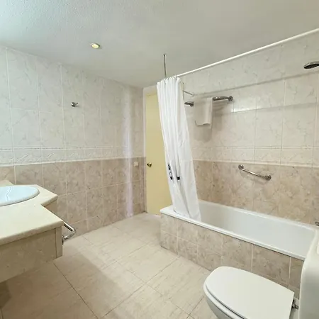 Apartamento Pyr Beachfront And Pool *